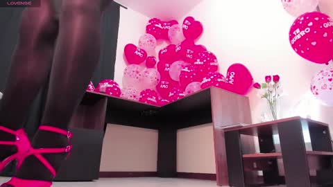 Snapshot of missmabelle_ chatting on February 2025 10:22:01 AM Im Valentina online show from February 2025 10:22:01 AM