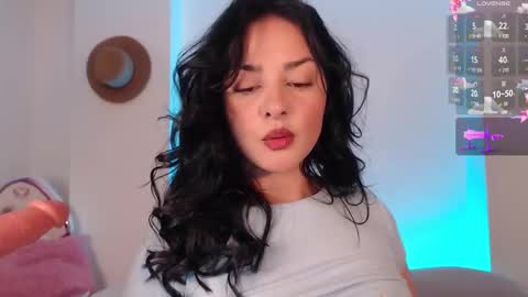 Snapshot of missmariana_ chatting on November 2025 12:22:01 AM missmariana_ online show from November 2025 12:22:01 AM