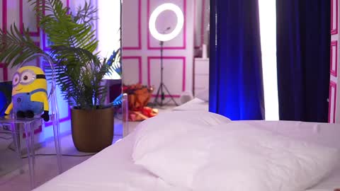 Missmo0n online show from January 2025 12:43:02 PM