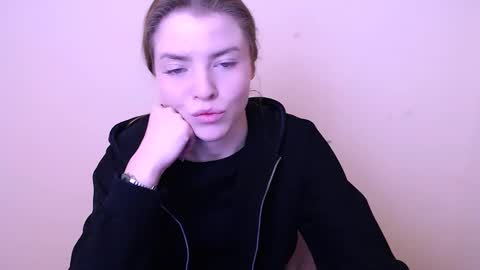 Olivia online show from January 2025 08:22:01 AM