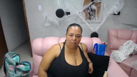 Penelope online show from October 2025 12:17:02 PM