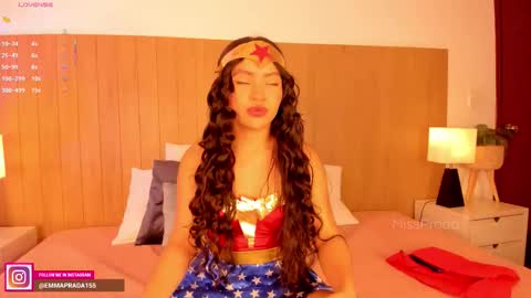 Emma Prada online show from October 2025 12:09:01 PM