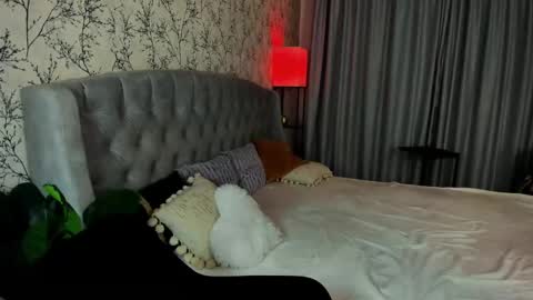 Emily online show from March 2025 01:43:01 AM