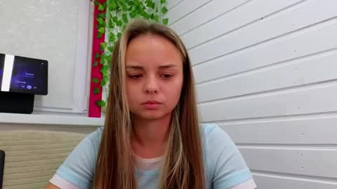 Snapshot of misss_viki chatting on October 2025 06:43:01 AM . online show from October 2025 06:43:01 AM