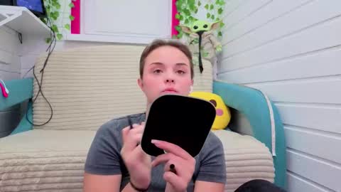 Snapshot of misss_viki chatting on November 2025 06:01:01 AM . online show from November 2025 06:01:01 AM