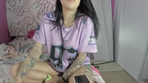 missstarmoon online show from September 2025 02:02:01 AM
