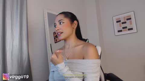 missvirggii online show from November 2025 09:58:01 PM