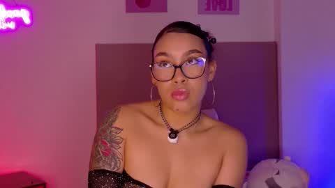 Missy Gainer online show from November 2025 11:59:02 PM