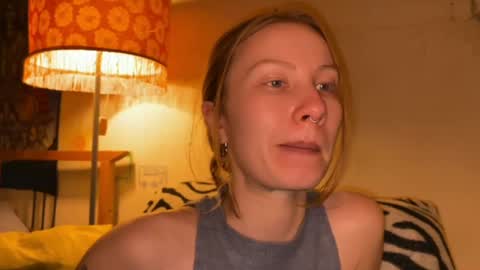 Zlata online show from March 2025 04:02:01 PM