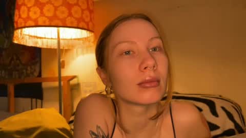 Zlata online show from March 2025 06:19:02 AM