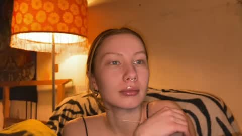 Zlata online show from March 2025 03:34:01 PM