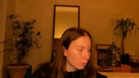 Zlata online show from September 2025 06:32:02 PM