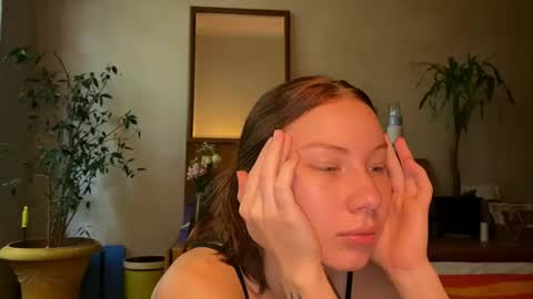 Zlata online show from October 2025 06:45:01 AM