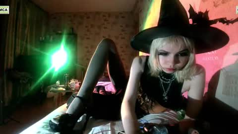 Snapshot of mistr_daria_femdom chatting on October 2025 05:57:02 PM mistr_daria_femdom online show from October 2025 05:57:02 PM
