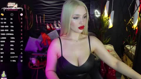 Darsy online show from December 2024 08:00:02 PM