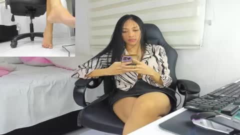 mistress_findom online show from October 2025 10:32:02 PM