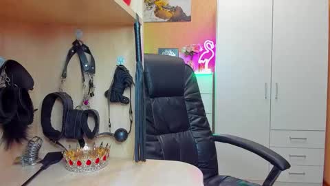 Mistress Kristi online show from September 2025 07:29:01 PM