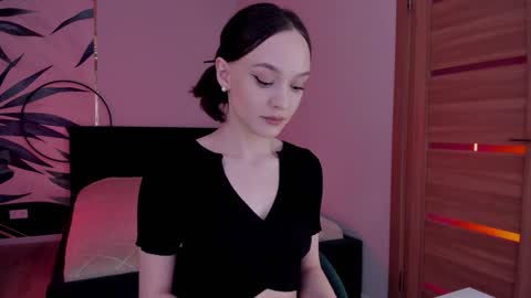 Mistress Mia online show from February 2025 06:48:01 AM