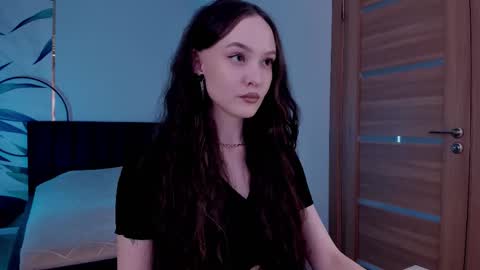 Mistress Mia online show from September 2025 12:43:02 PM