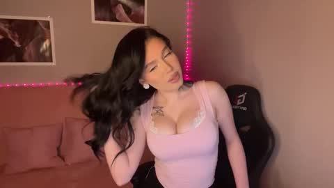 Snapshot of mistress_of_hearts chatting on September 2025 04:07:01 PM Mia online show from September 2025 04:07:01 PM