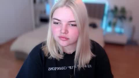 mistressdora online show from September 2025 07:37:02 PM