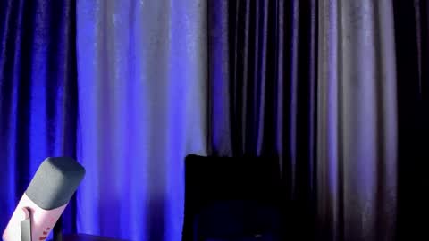 Snapshot of mistresselizy chatting on October 2025 06:05:02 PM mistresselizy online show from October 2025 06:05:02 PM