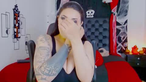 Snapshot of mistresslombana_666 chatting on October 2025 06:04:01 AM Mistresslombana online show from October 2025 06:04:01 AM