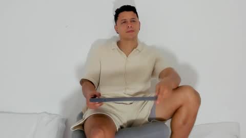 Snapshot of mitchellburns chatting on January 2025 03:07:02 AM mitchell online show from January 2025 03:07:02 AM