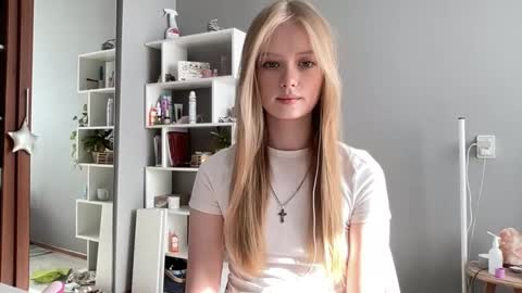 Amelia online show from October 2025 11:19:01 AM