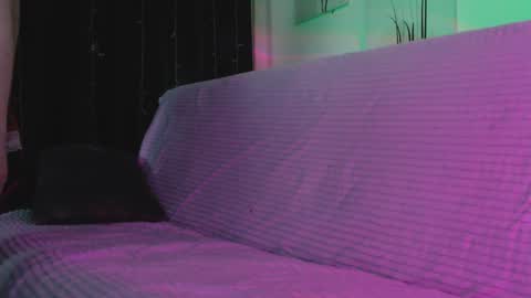 Yuka online show from February 2025 07:40:02 PM