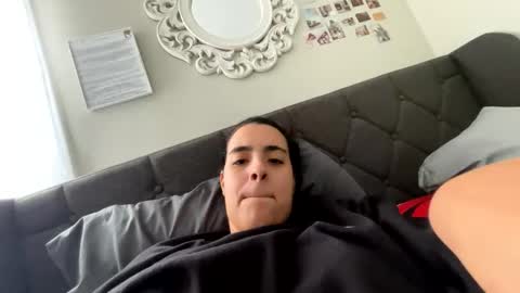 Snapshot of mixedbaby98 chatting on October 2025 03:51:02 PM mixedbaby98 online show from October 2025 03:51:02 PM