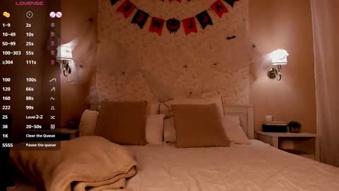 Snapshot of miya__kiss chatting on November 2025 01:30:02 AM GMT 2 Tue 1100AM-300PM Wed-Fri 0400AM-1000AM online show from November 2025 01:30:02 AM