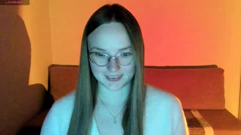 Miya online show from October 2025 05:44:02 PM