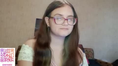 Snapshot of miyabe chatting on September 2025 01:26:02 PM Milana online show from September 2025 01:26:02 PM