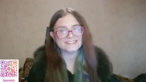 Snapshot of miyabe chatting on September 2025 01:27:01 PM Milana online show from September 2025 01:27:01 PM