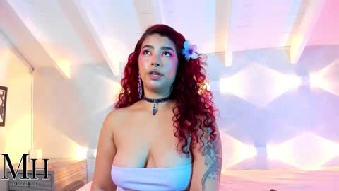 Snapshot of mizzhell_ chatting on September 2025 12:43:02 PM mizzhell_ online show from September 2025 12:43:02 PM