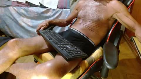 Snapshot of mjmadurengue chatting on December 2024 05:37:01 AM Mario jose online show from December 2024 05:37:01 AM