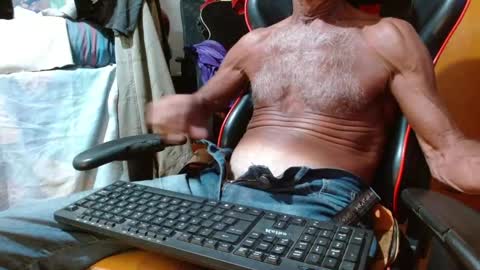 Snapshot of mjmadurengue chatting on January 2025 02:00:02 AM Mario jose online show from January 2025 02:00:02 AM
