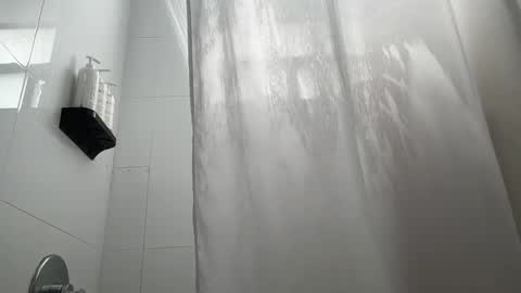 Snapshot of mjva738645 chatting on September 2025 06:35:02 PM us online show from September 2025 06:35:02 PM