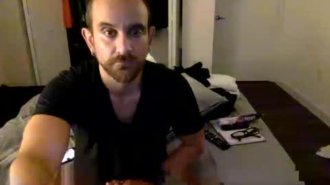 Snapshot of mkmarkets chatting on November 2025 07:29:02 AM Hrny Lat .. online show from November 2025 07:29:02 AM