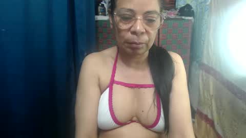 kelly online show from September 2025 07:39:02 PM