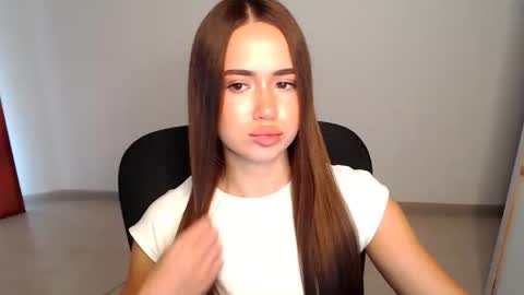 Beata online show from October 2025 09:41:02 AM