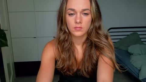 Snapshot of mmminnie chatting on October 2025 11:41:02 AM mmminnie online show from October 2025 11:41:02 AM