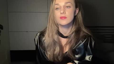 Snapshot of mmminnie chatting on October 2025 05:19:01 PM mmminnie online show from October 2025 05:19:01 PM