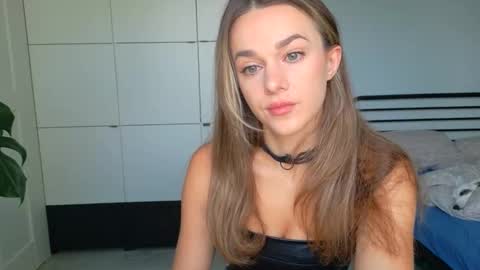 Snapshot of mmminnie chatting on November 2025 07:10:02 AM mmminnie online show from November 2025 07:10:02 AM