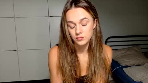 Snapshot of mmminnie chatting on November 2025 04:28:01 PM mmminnie online show from November 2025 04:28:01 PM