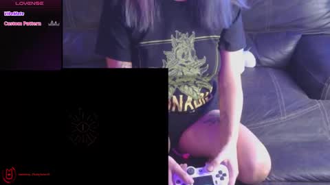 minaDarling online show from October 2025 05:19:02 AM