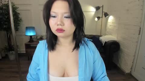 hey meet with me online show from October 2025 02:07:01 AM