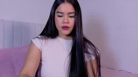 zoe ross online show from October 2025 07:12:02 PM