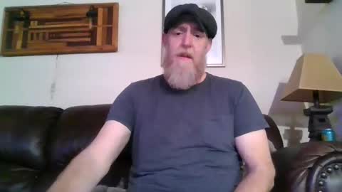Snapshot of moeblick chatting on December 2024 05:45:02 PM moeblick online show from December 2024 05:45:02 PM